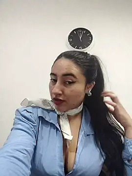 _Sarah-Office1