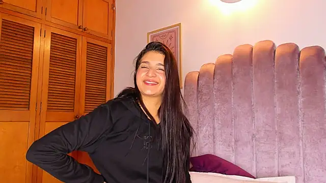 samaantha_lux
