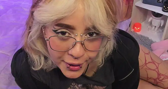 nekowaifu - NekoWaifu's free webcam - UK Sex Cams