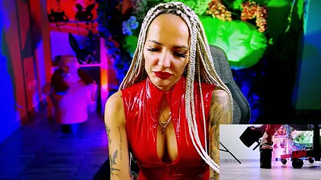 MonicaMaxwel