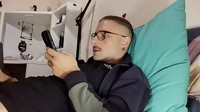 ilovechub112 - Ilovechub112's free webcam