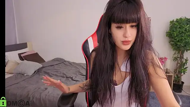 Erika_peach