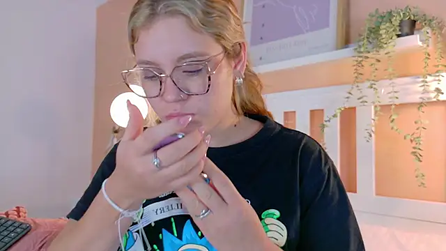BelaMiller_