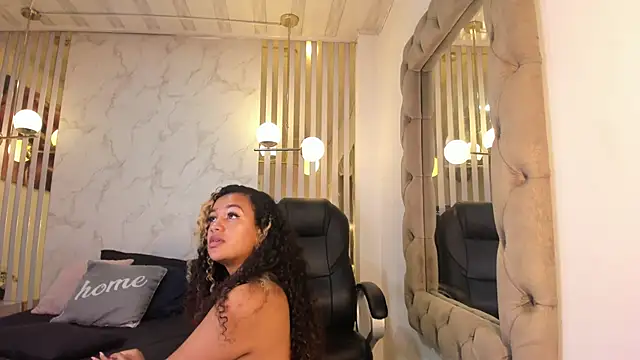 Melaniegh_