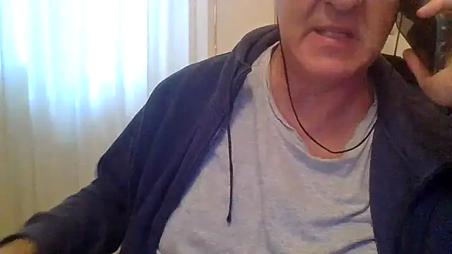 anonimo7735 - ANONIMO7735's free webcam - UK Sex Cams