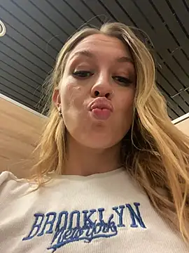  Sweet___Emily chat room
