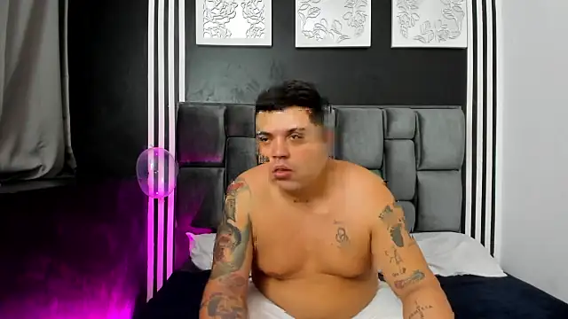 Preview of hornycouple_hot