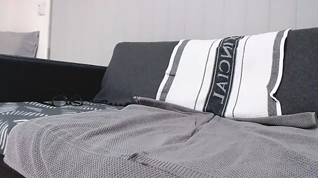 lilchristian@xh - Lilchristian@xh's free webcam - UK Sex Cams