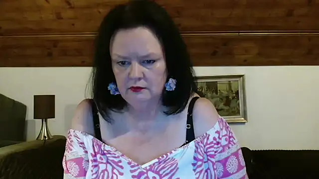 TiffanyMature