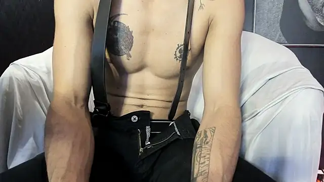 jett_savage (M young) - Remove shirt