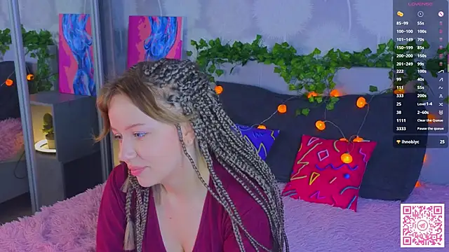  EmiliSaren chat room