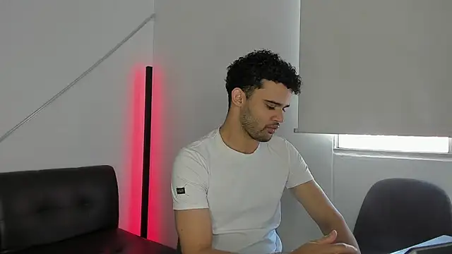 andrewChris_