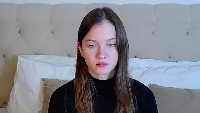michelleroux - MichelleRoux's free webcam