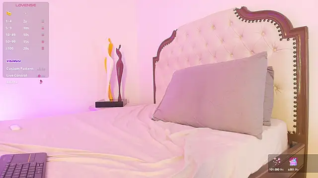 arya-02 - Arya-02's free webcam - UK Sex Cams