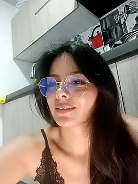 saramistick - SaraMistick's free webcam