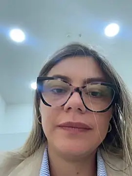  alicee16 chat room