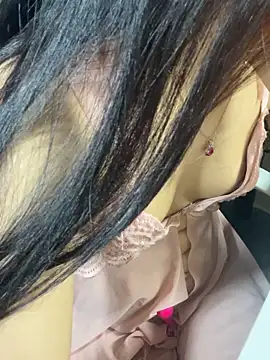mina048 - Mina048's free webcam