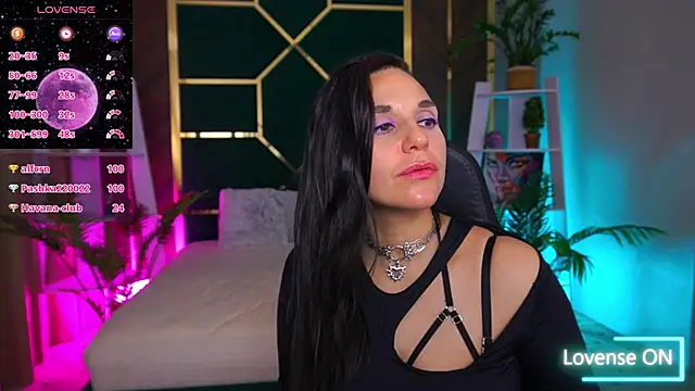 velvetskyy - VelvetSkyy's free webcam - UK Sex Cams