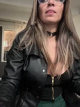 isabella_varella - Isabella_Varella's free webcam - UK Sex Cams