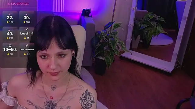  EsterErdmond chat room