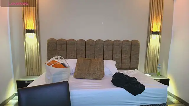 sasharosee2 - Sasharosee2's free webcam - UK Sex Cams