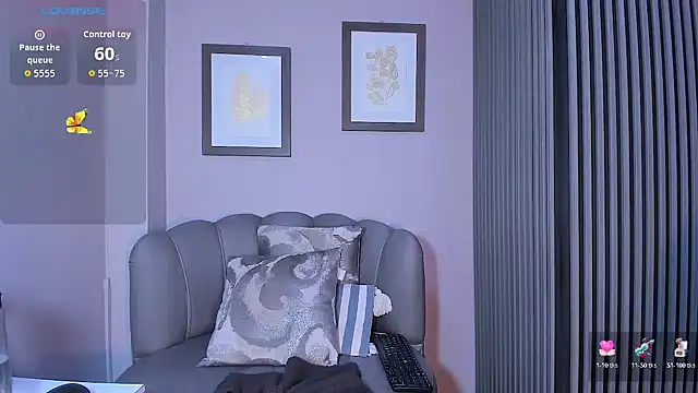 Nahiajhonson_