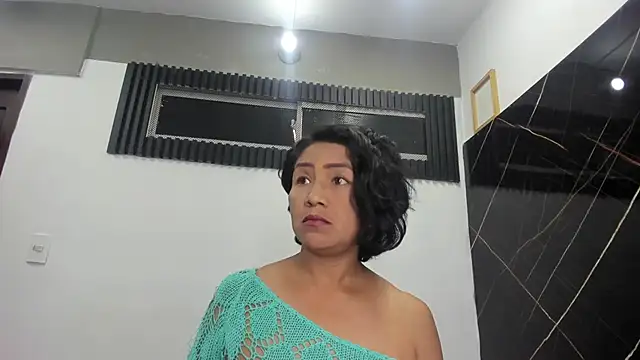 emperatris_23 - Emperatris_23's free webcam