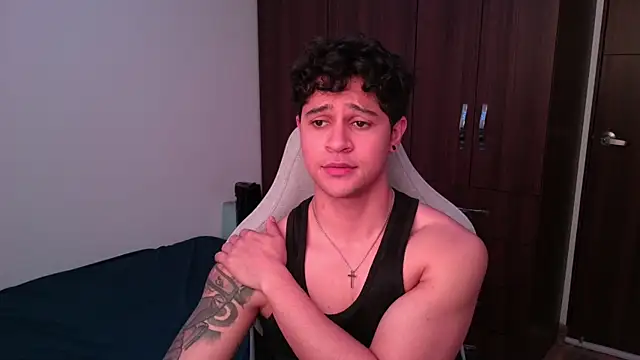 domsantiago_ - Domsantiago_'s free webcam - UK Sex Cams