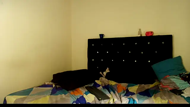 kymberlyandlucas2 - Kymberlyandlucas2's free webcam - UK Sex Cams