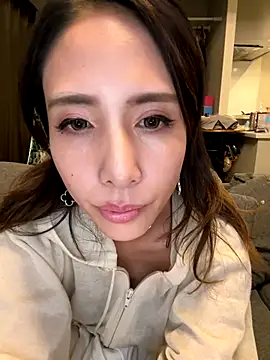 rena_rena_rena live cam screenshot female from Japan on SexOnline.top – Live Cams, Videos, GIFs & Chat