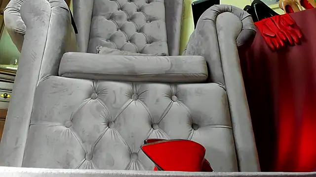 ladyleather - LadyLeather's free webcam - UK Sex Cams
