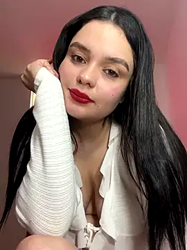 bella-hadiid