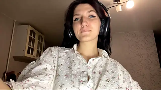 LyndaLewi
