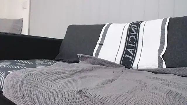 lilchristian@xh - Lilchristian@xh's free webcam - UK Sex Cams