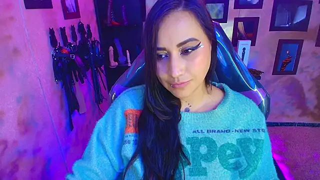 cherryy_bombshelll