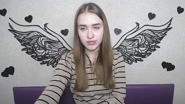 LauraHlot