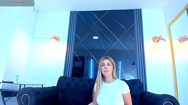 EvaaLovia1