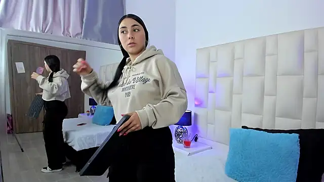 Ariana_rouse