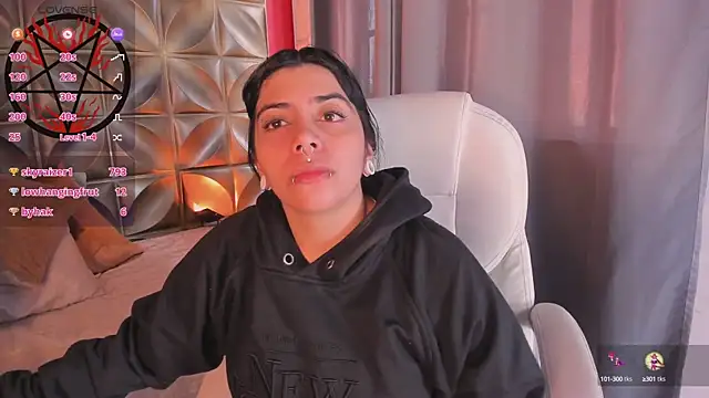 emily-santoss