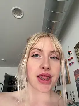  seeunexttuesday chat room