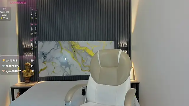  SantiagoRusso18 chat room