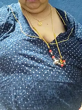 tamilthanushri