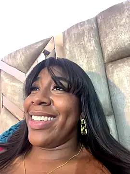 KloheCurvy