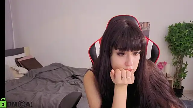 Erika_peach