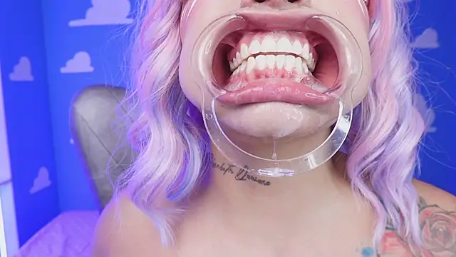 miss_keisi - Miss_keisi's free webcam - UK Sex Cams