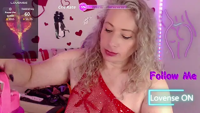 sofiacurvy_45 - Sofiacurvy_45's free webcam - UK Sex Cams