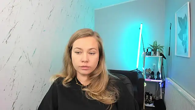 holly_xglam