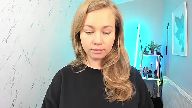 holly_xglam
