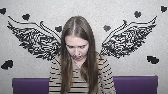 LauraHlot