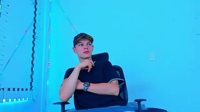 HOT_boy2025